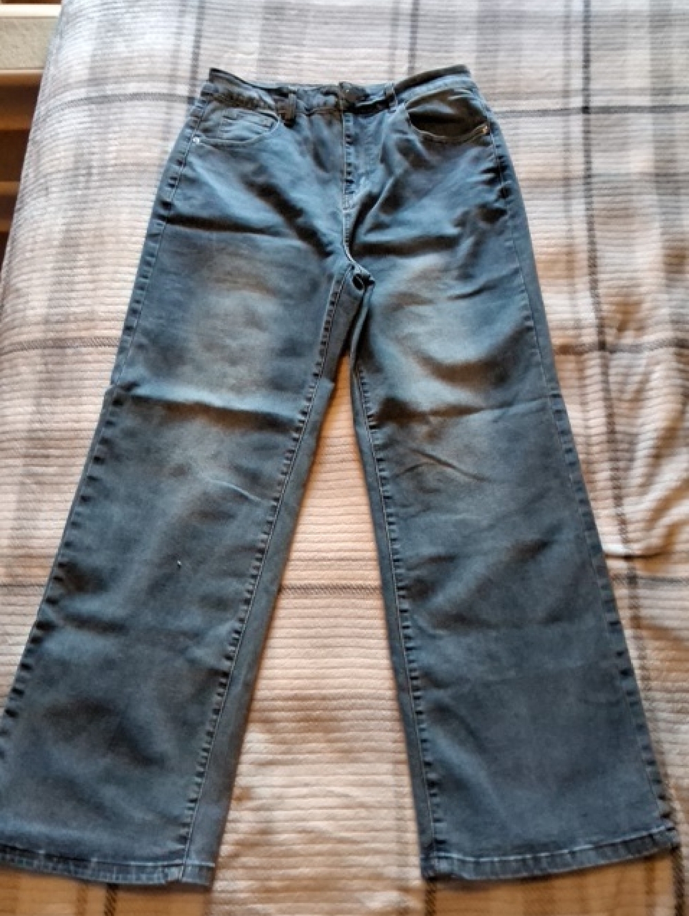 Wide Leg Dark Wash Jeans - Blue